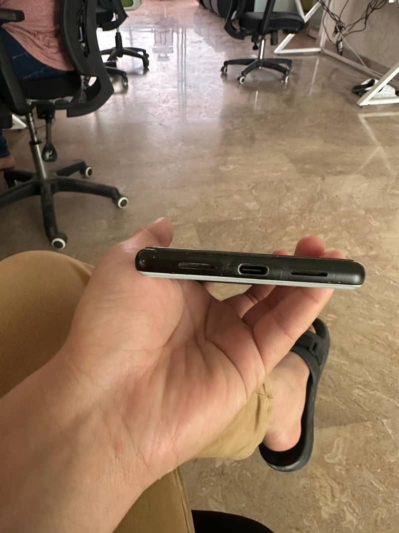 Google Pixel 6 4