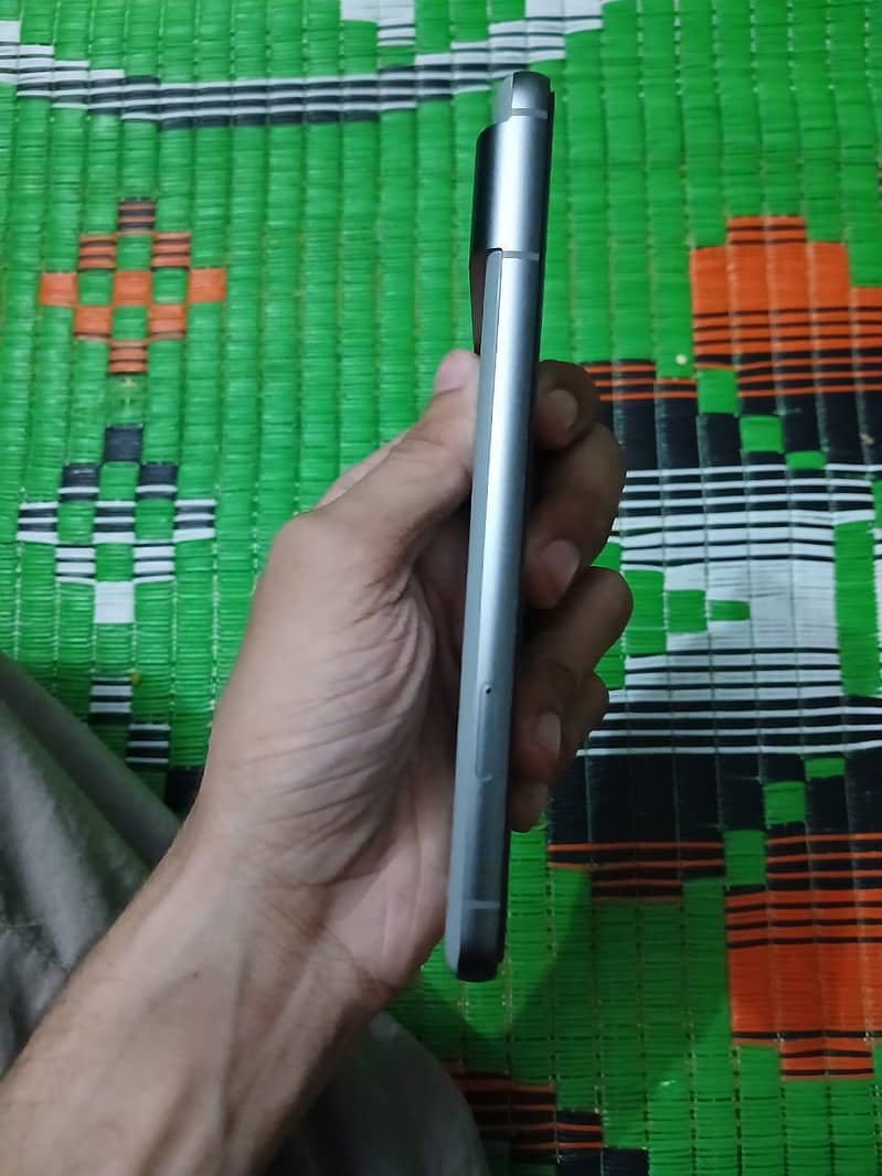 Google Pixel 8 3