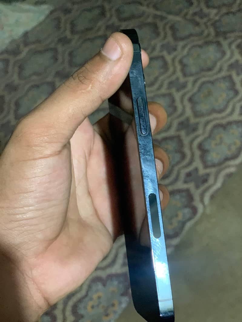 Apple iPhone 12 Pro 0