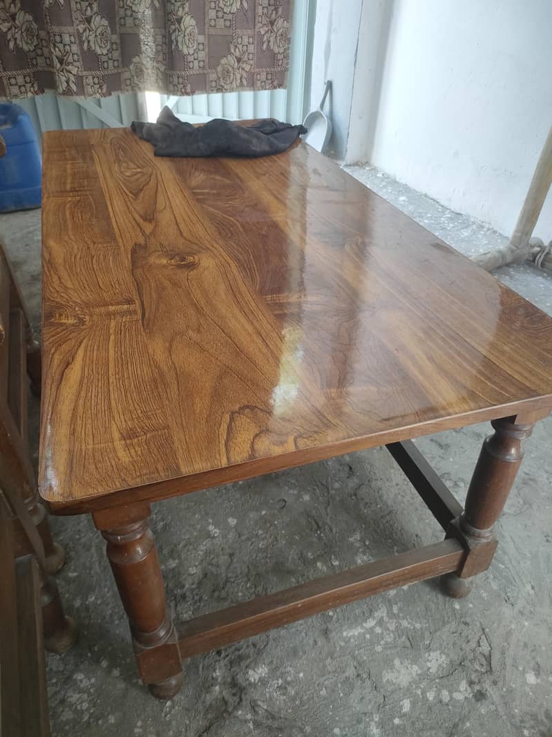 CHAIR TABLE 0