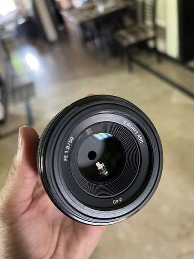Sony 50mm 1.8 lens