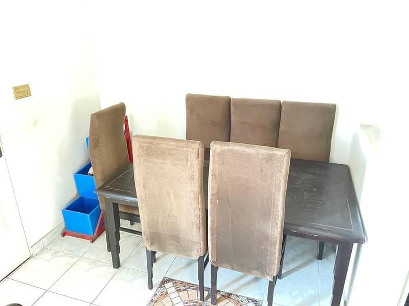 Dining Table with chairs 1