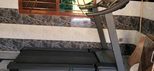 Pro-Form 500 CX Motorized Treadmill / Exercise Machine
