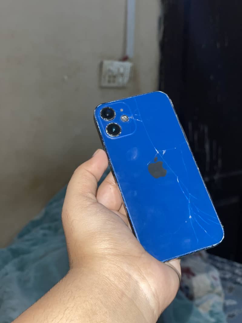 Apple iPhone 12 mini 3