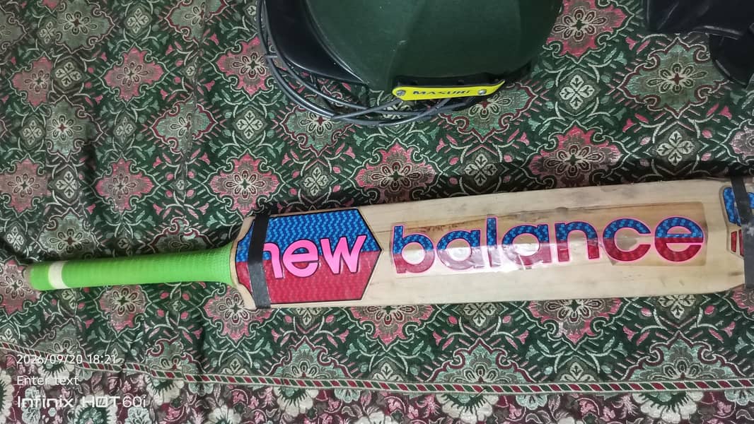 bat nd gloves 2