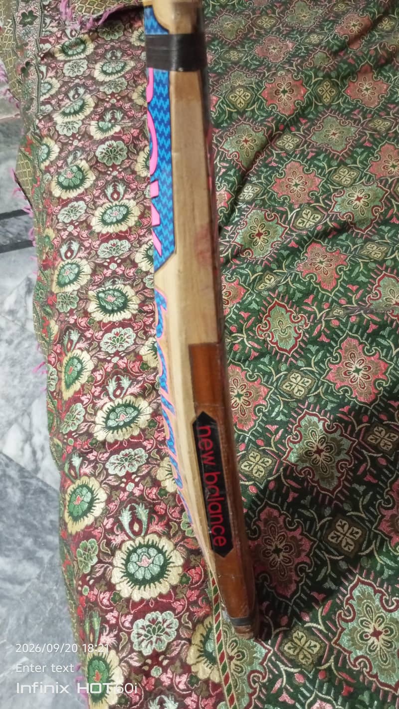 bat nd gloves 3