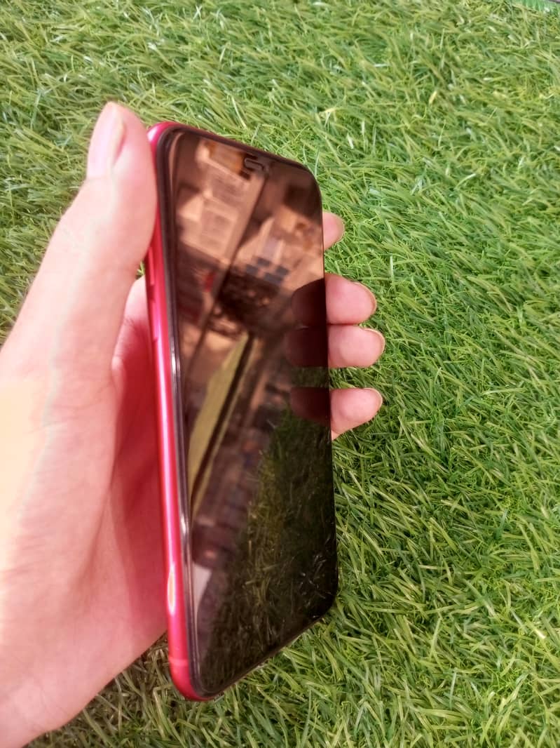 Apple iPhone 11 0