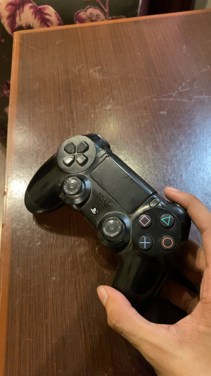 PS4 ORIGINAL CONTROLLER 1