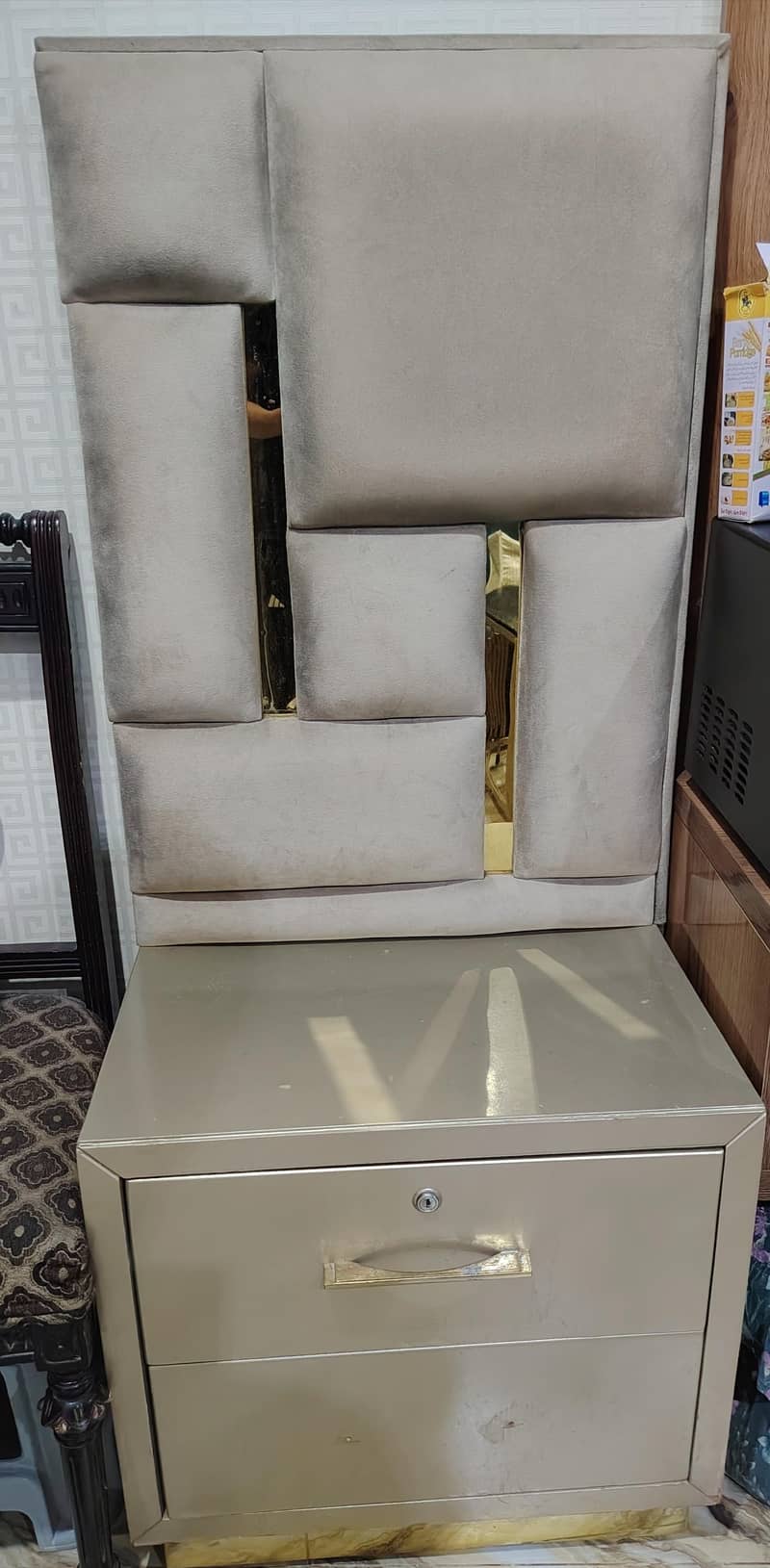 modern style King Bed Set with velvet poshish 2