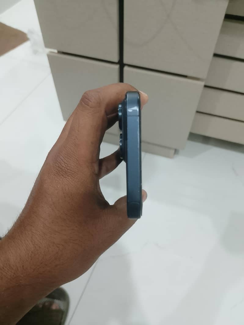 Apple iPhone 15 Pro Max 7