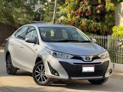 Toyota Yaris 1.3 ATIV CVT 2021