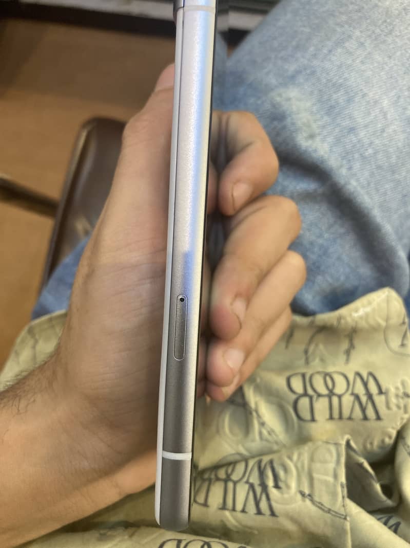 Google Pixel 7a 1