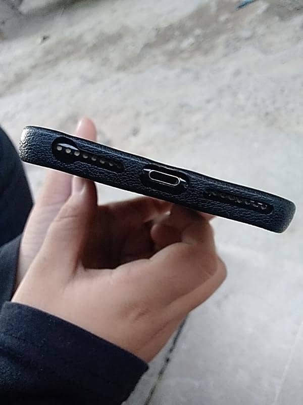 Apple iPhone 7 Plus 1