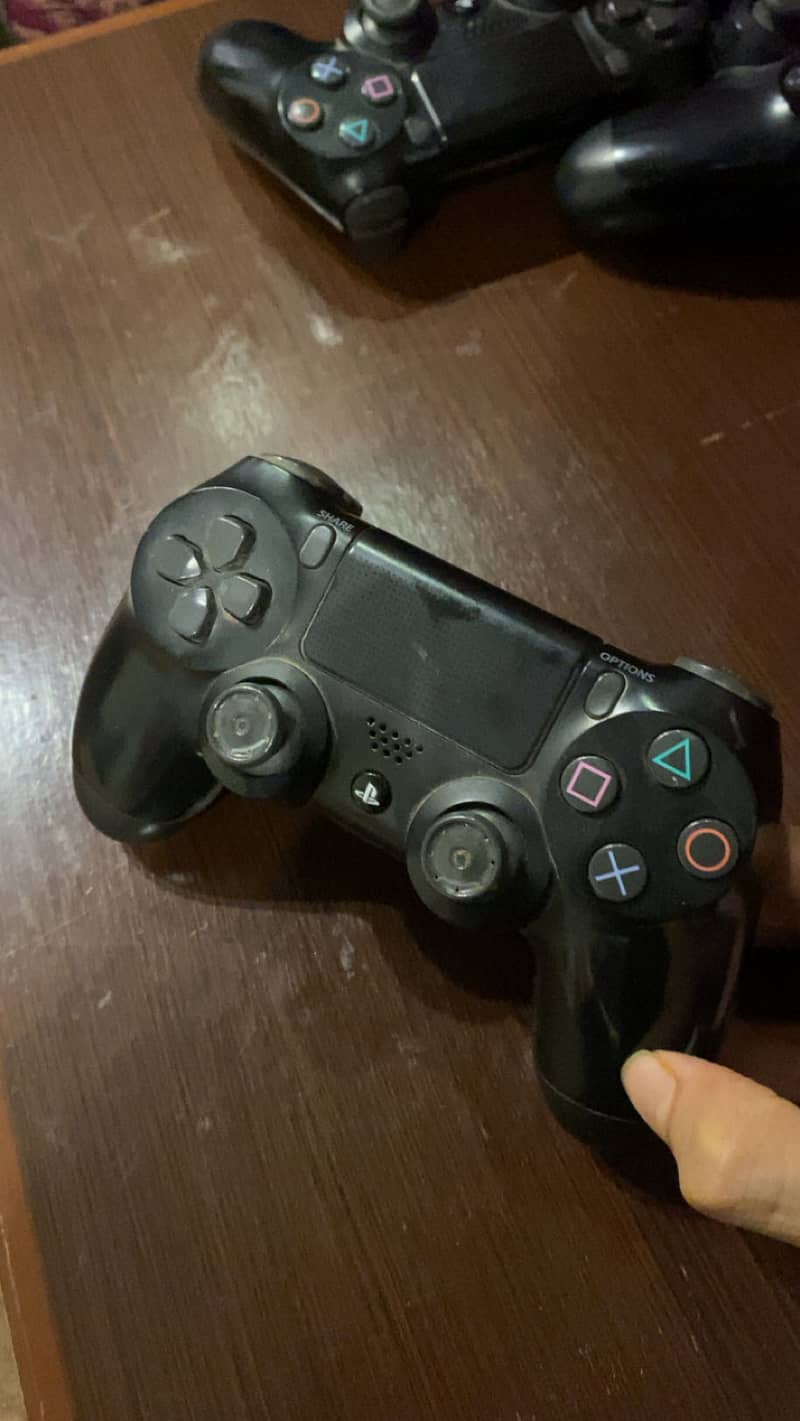 PS4 ORIGINAL CONTROLLER 1