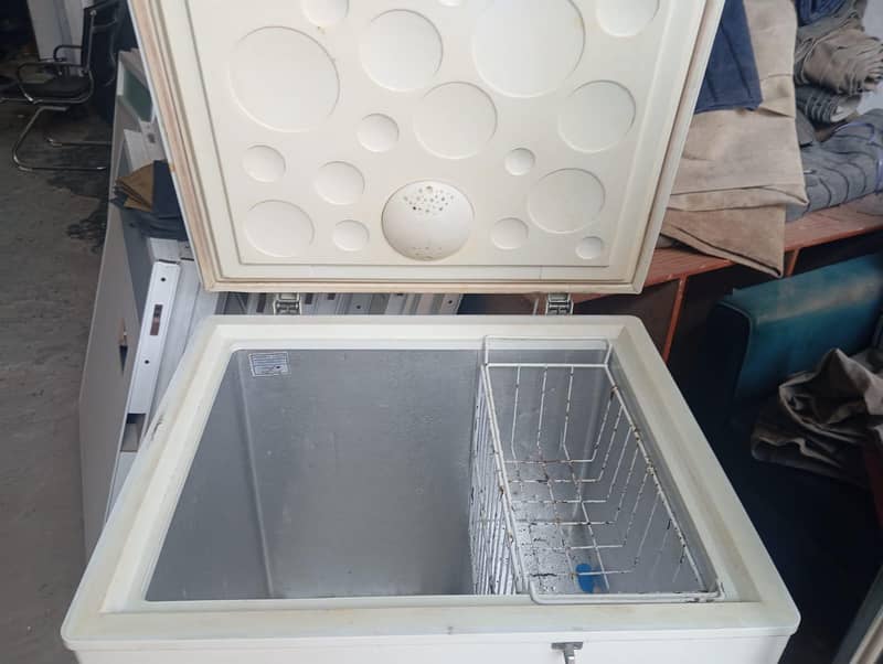 freezer 2
