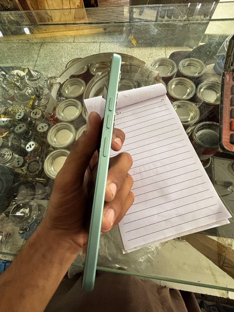 Tecno Spark 40 Pro 4