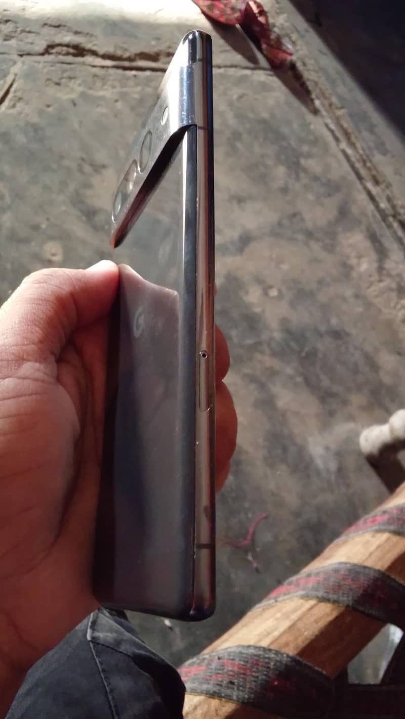 Google pixel 7 pro 4