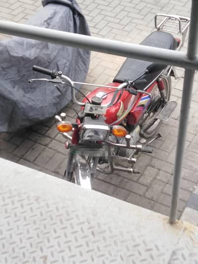Honda cd70 2011