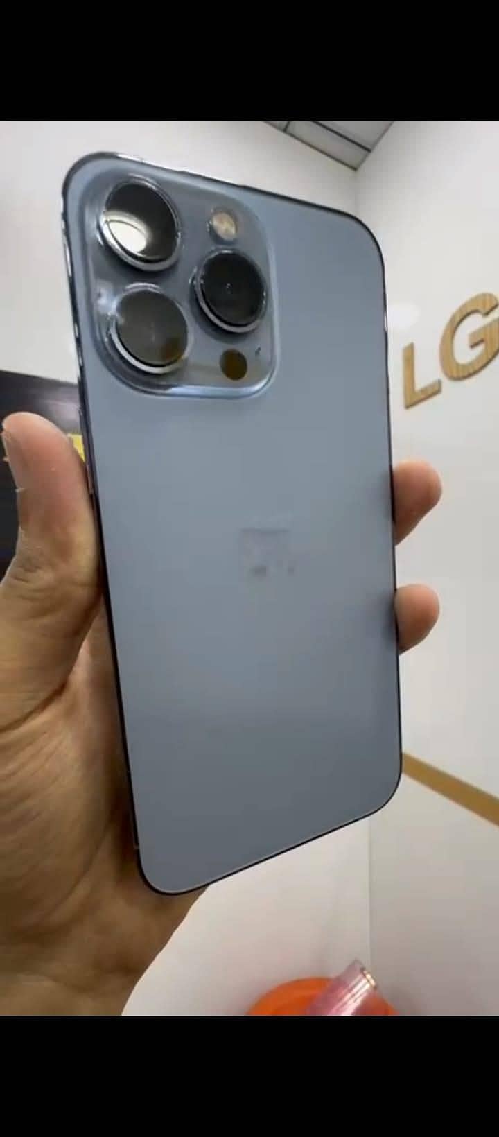 Apple iPhone 13 Pro 2