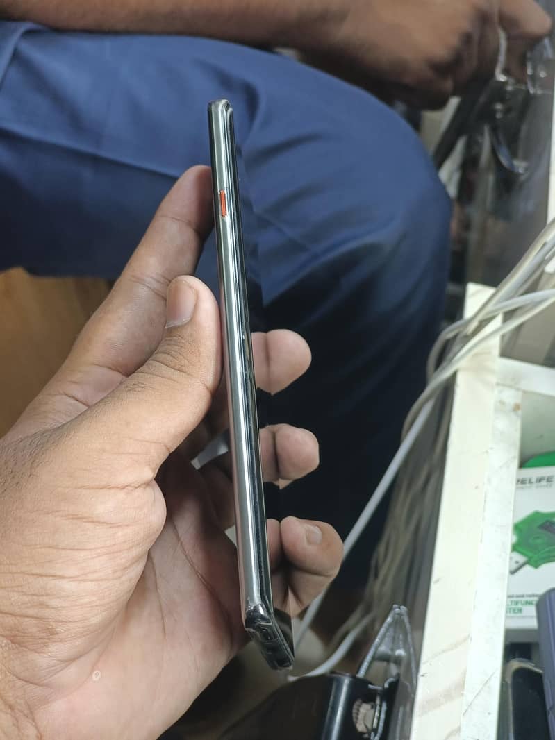 Tecno CAMON 40 Pro 2