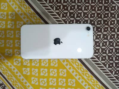 Apple iPhone SE