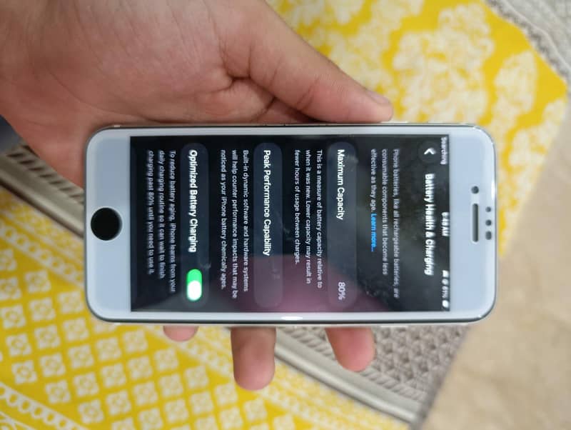 Apple iPhone SE 3