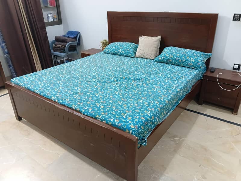 Bed Set with Almari 1