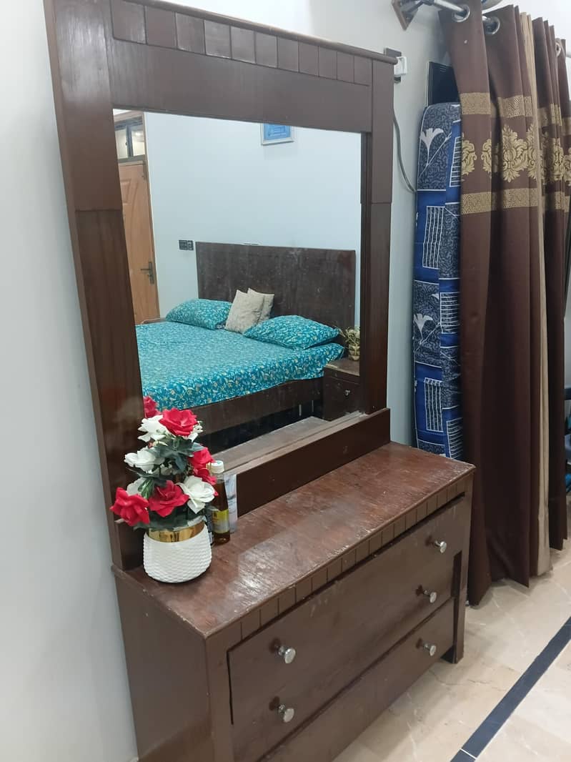 Bed Set with Almari 6