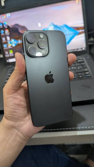 Apple iPhone 16 Pro Max