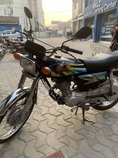 Argent sell Honda 125