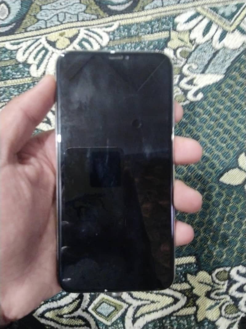 Apple iPhone XS Max 2