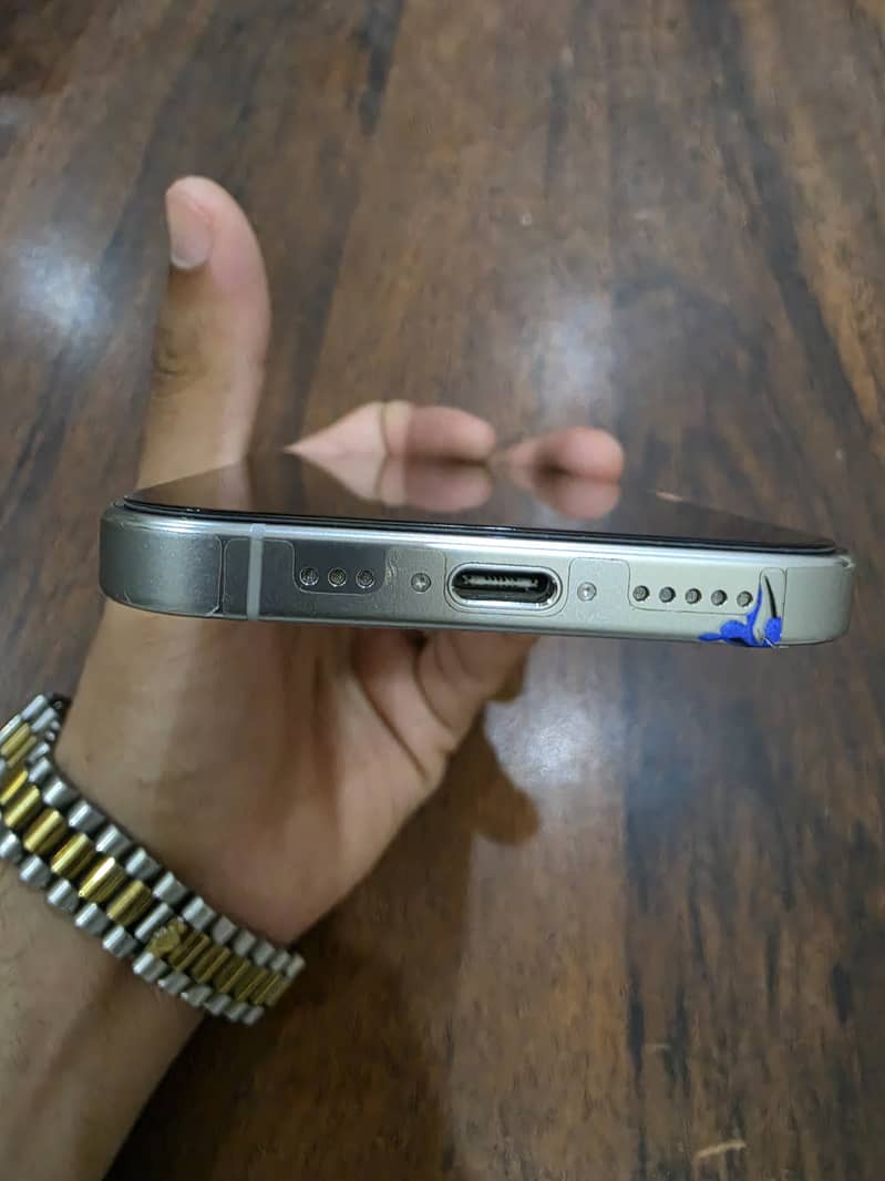 Iphone 16 pro 2