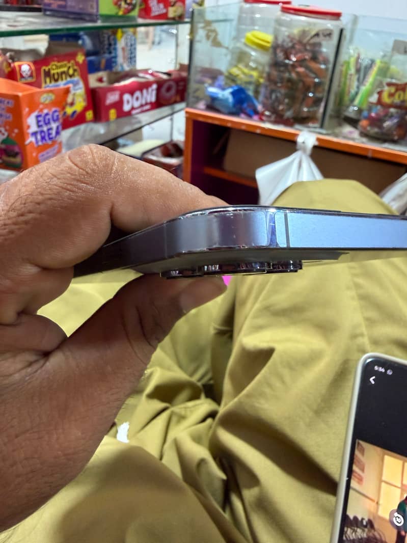 Apple iPhone 13 Pro Max 6