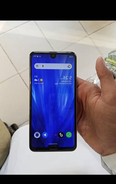 Sharp Aquos R3