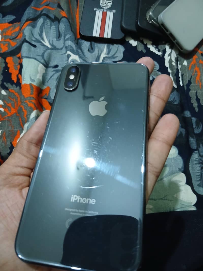 Apple iPhone XS 0