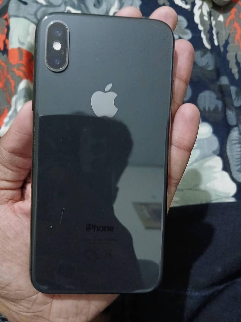Apple iPhone XS 1