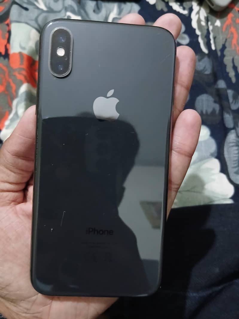 Apple iPhone XS 3
