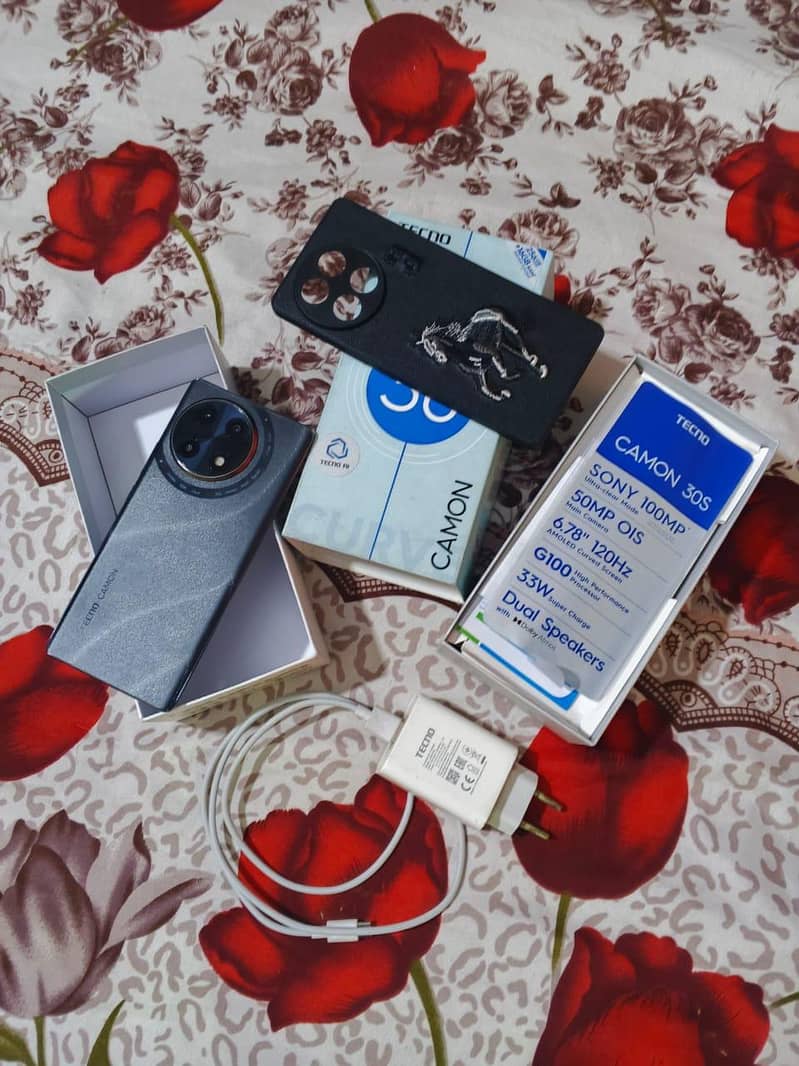 Tecno Camon 30S 0
