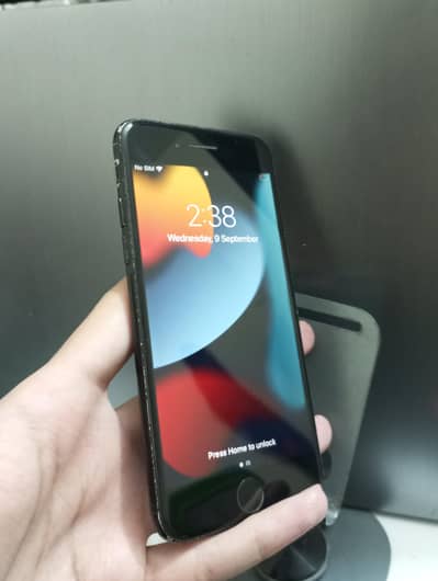 Apple iPhone 7 32gb non-PTA FU