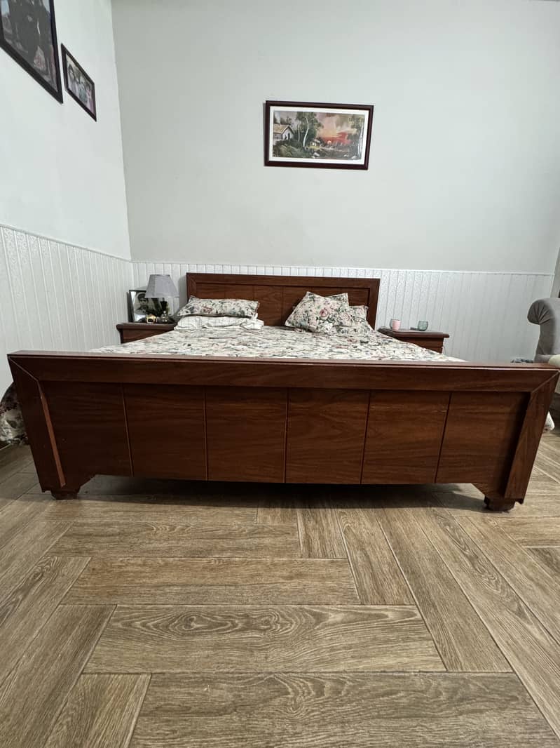 wooden bed 1