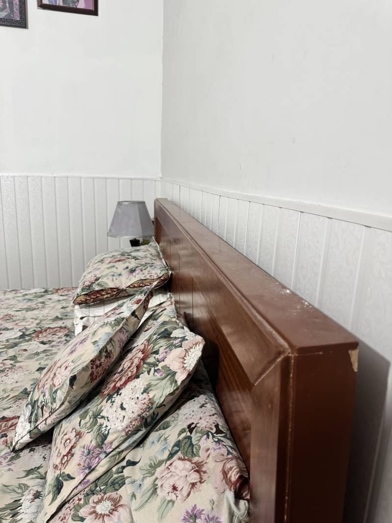wooden bed 3