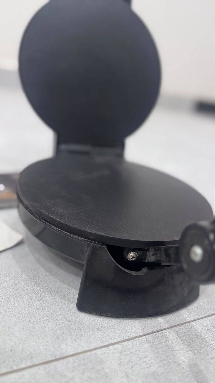 Geepas Roti Maker  5