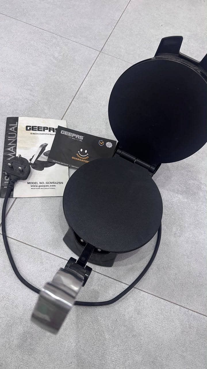 Geepas Roti Maker  6