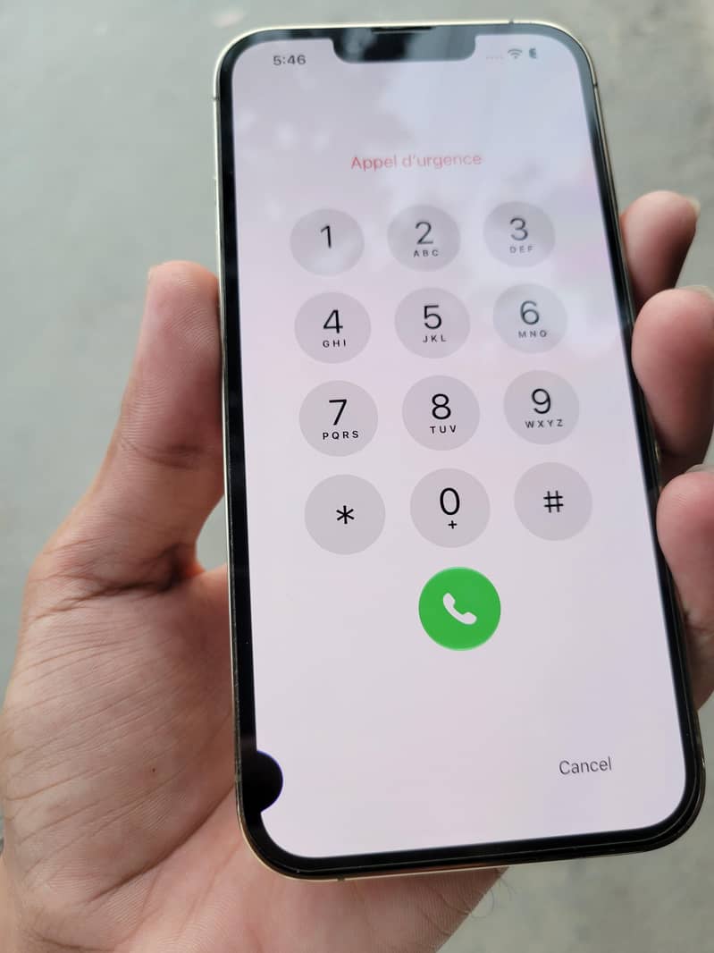 Apple iPhone 13 Pro 2