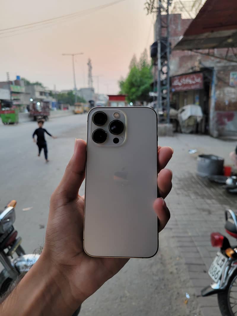 Apple iPhone 13 Pro 7