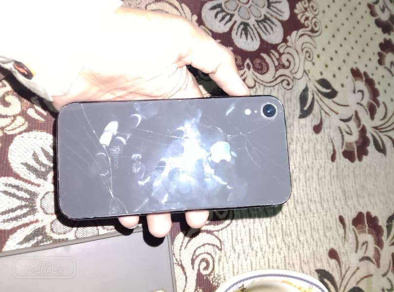 Apple iPhone XR 2