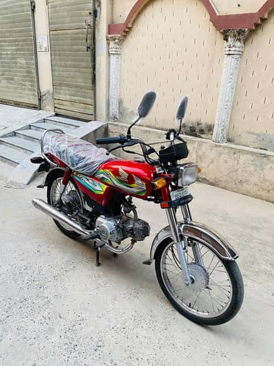 Honda CD70cc 2023 Model 12000KM First Owner best for 2024