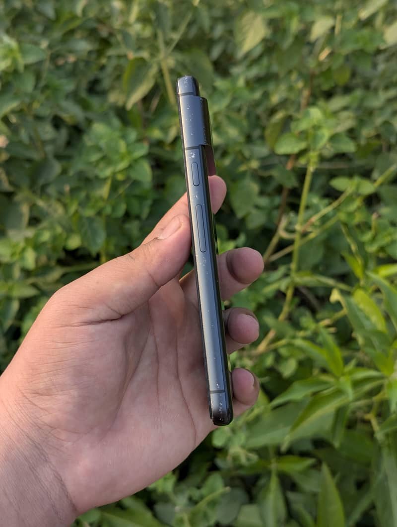 Google Pixel 8 2