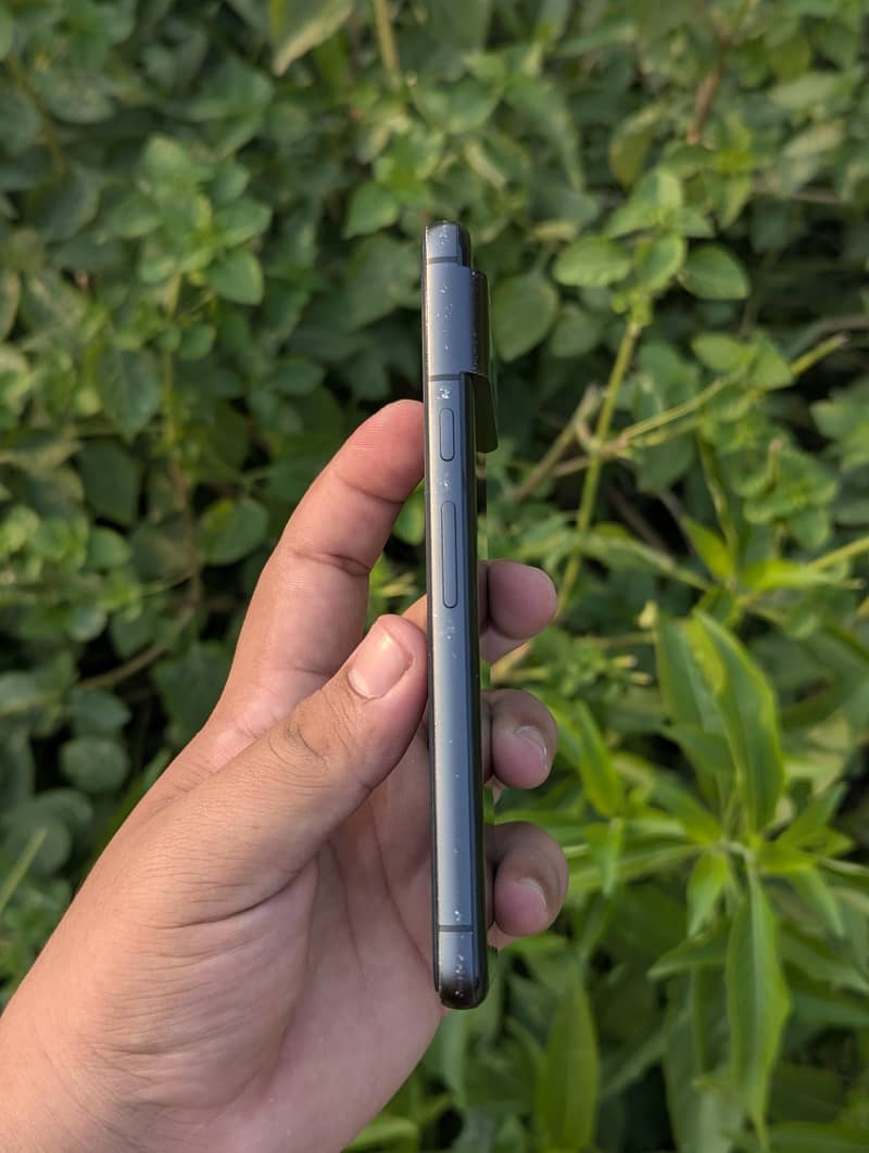 Google Pixel 8 3