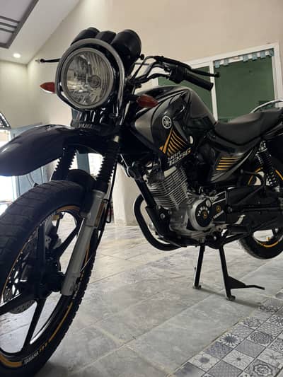 Yamaha YBR 125G 2025 model black colour 10/10 condition
